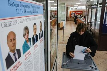 ロシア、知事・首長は与党全勝