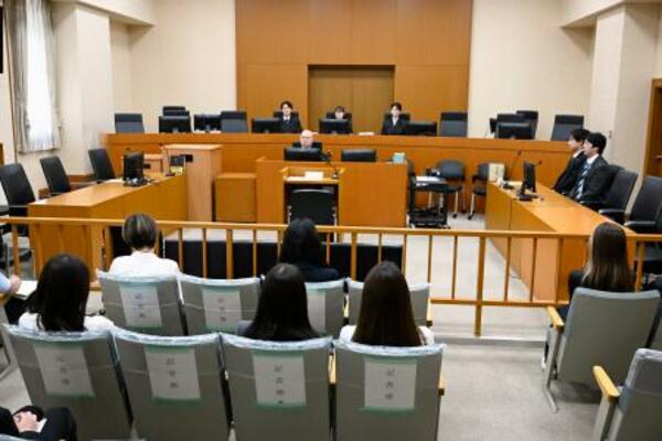 内田梨瑚被告の判決公判が開かれた旭川地裁の法廷=22日午後
