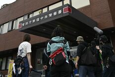 下野新聞社屋が「新宿中央警察署」に変身!?　宇都宮ロケの映画が29日公…