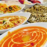 【ミヤコレ】スパイス効いた本場の味　ランチスペシャルセット（山インドキ…