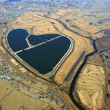 渡良瀬遊水地で急増するイノシシ捕獲へ 栃木県が3市町に箱わなや通報装置貸与 12月補正予算に700万円計上