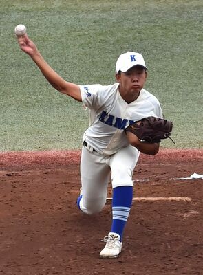 15奪三振の好投で鹿沼南打線を完封した上三川の安部＝清原