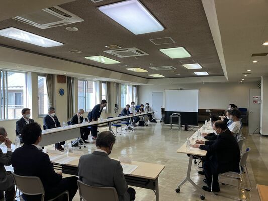 ８月の花火大会復活を決めた実行委員会