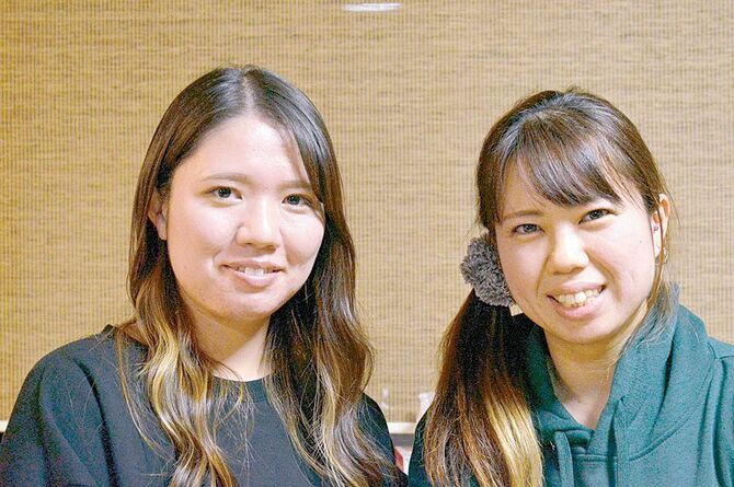 霜村ゆかりさん(33)㊨と古久保香菜子さん(29)㊧・真岡