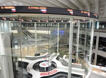 東証、連日の最高値更新