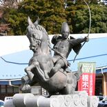 那須与一の活躍を支えた馬「鵜黒の駒」とは？　屋島の戦い後の言い伝えも