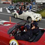 旧車の祭典、60台が栃木県横断　国内最大規模、大勢の見物客