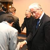 福田知事、任期満了まで８カ月　去就、埋まる外堀　「多選の壁」明言は回避