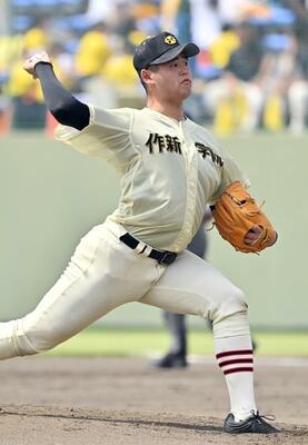 ２年連続センバツ出場など大舞台の経験豊富な作新高の小川＝７月の栃木大会より