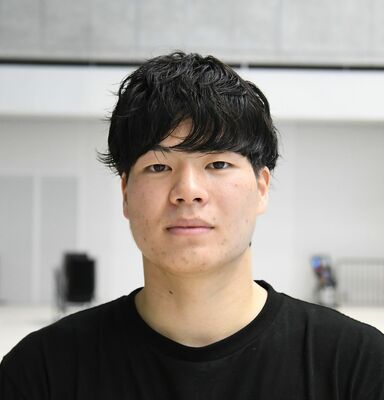 須山晴貴