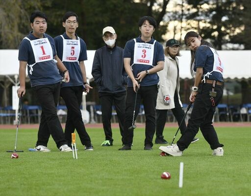 ２次リーグ初戦で幸先の良いスタートを切った作新学院＝21日夕、さくら市桜野