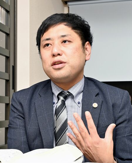 服部有氏