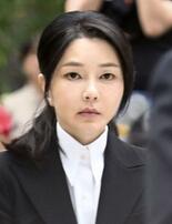 前韓国大統領妻に懲役４年