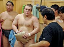 高み目指す安青錦