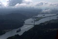 パナマ運河、欧州系企業が管理