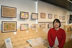 個性輝く７０作品展示