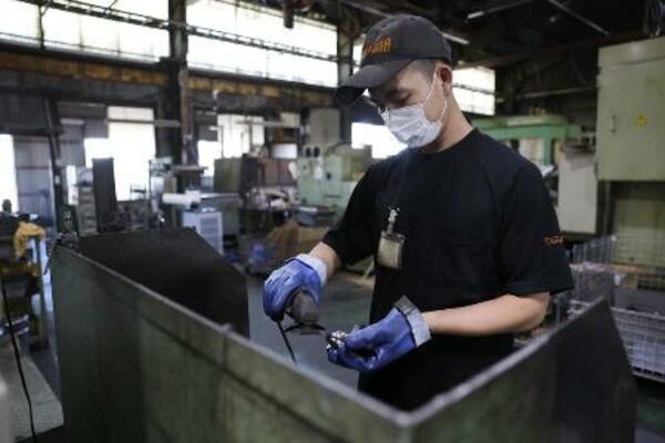 愛知県内の工場で働くベトナム人技能実習生