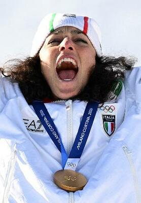 　アルペンスキーの女子大回転を制したイタリアのブリニョネ＝１５日（ロイター＝共同）