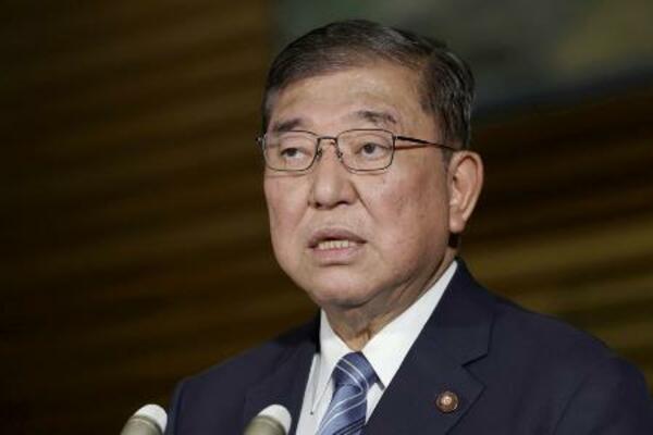 　石破首相＝１８日、首相官邸