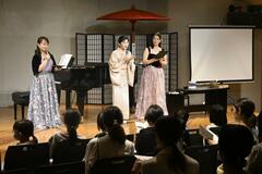 秋を感じる音楽、抹茶も