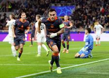 インテルが4戦全勝に