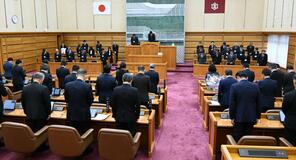 在職死亡の菅原市議追悼