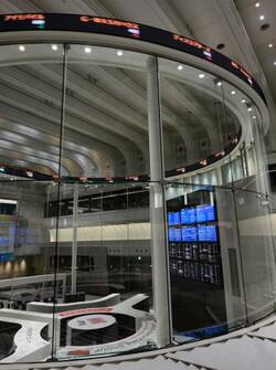 東証反落、１２７６円安