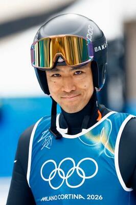 　公式練習を終えた渡部暁斗＝プレダッツォ（共同）