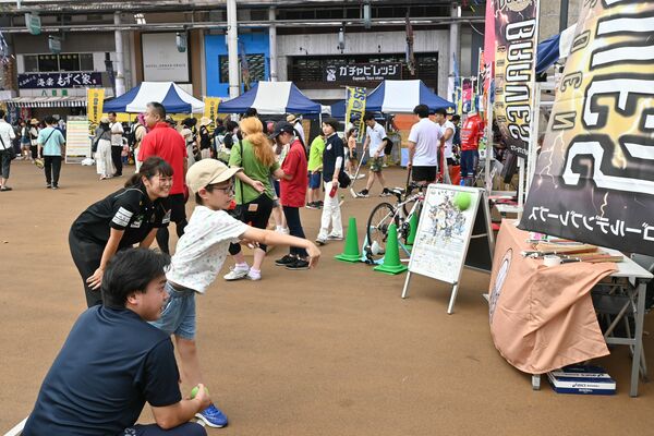 県内のプロチームが集うPRコーナー