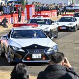機動隊も白バイも　足並みそろえて安全守る　栃木県警が５年ぶり年頭視閲式