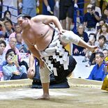 大相撲が秋巡業「足利場所」　横綱土俵入りに大きな拍手　人気力士が迫力の…
