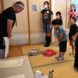 「こどもフリマ」準備着々　児童ら「店長会議」でお金、接客学ぶ　９月13日、下野で初開催