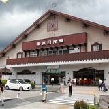 路線バスで宅配荷物を運搬　東武バス日光がヤマト運輸と連携　乗客と荷物を一緒に、温室効果ガス削減へ