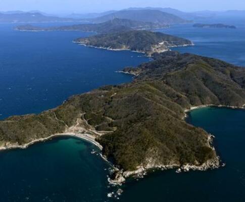 中国電力が使用済み核燃料中間貯蔵施設の建設を計画している山口県上関町の長島=18日