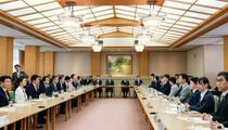 皇族数確保へ国会総意案提示へ