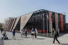 アンゴラ館の建設業者、略式起訴