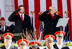 「戦勝記念日」に改称表明