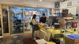 韓国でもフィルムカメラがブーム、デジタル世代「個性を表現」