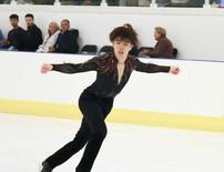 男子は鍵山優真２位、佐藤駿４位