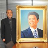 鹿沼の洋画家・大輪さん　国会議員の肖像画制作に従事　６枚目は玄葉元外相に