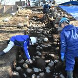 光圀以来、330年ぶり調査　大田原の上侍塚古墳　葺き石、土器多数出土　県教委、28日現地説明会
