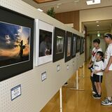 塩谷の四季を活写　愛好家が３９点出品　道の駅湧水の郷しおや交流館で写真展