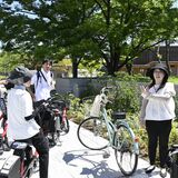 被爆建物を自転車で巡る　ピースツーリズムを体験　「ヒロシマ講座」で本紙記者
