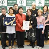 オリジナル布絵本で初の最優秀賞に輝く 野木の「ひまわり糸の会」 完成まで2年、心込めて制作