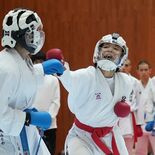 県高校新人空手　女子個人組手・48キロ級菅谷（宇商）、個人形・菊地（宇…