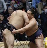豊昇攻め一気、勝ち越し