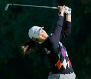 木村彩子、神谷そらが首位