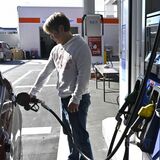 歳末にガソリン値上がり　補助縮小、栃木県内一夜で５～６円　「新年前に厳しい」と消費者