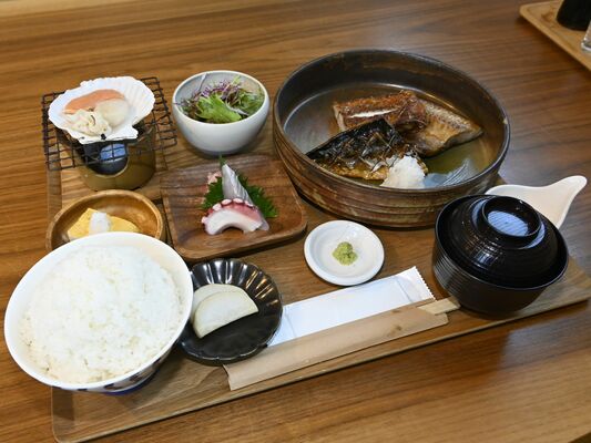 銀座伴助極み三品～ほっけ　鯖　赤魚～