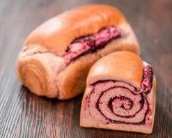 「ブルーベリーブレッド」(パンのフェス実行委員会提供)